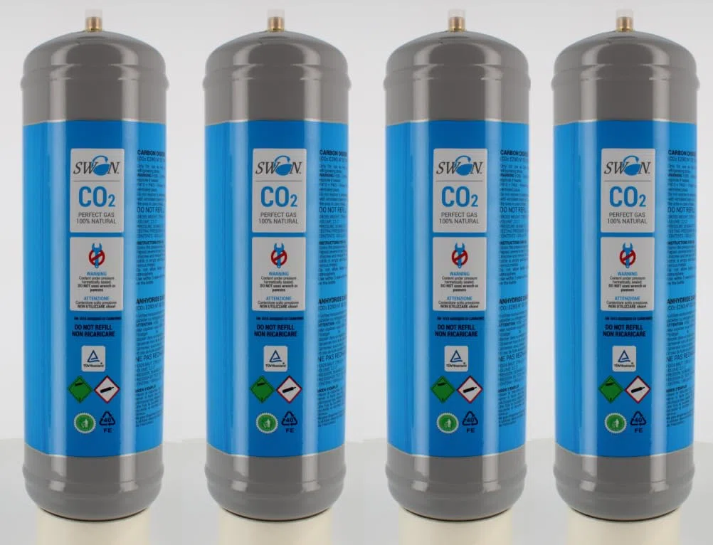 Swan - Bombole CO2 1200g E290 per Gasatore Acqua Frizzante – Attacco M11x1 Compatibile Universale – Set 4 Pezzi Risparmio - Certificata TUV