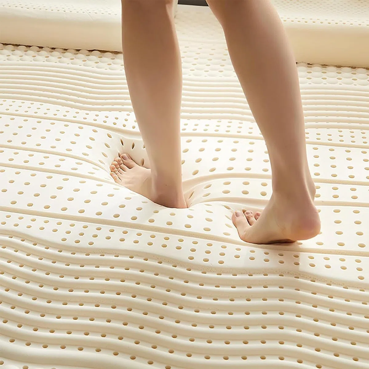 Coprimaterasso in lattice naturale (160 x 190,5 cm) – 5,1 cm di spessore, copertura morbida per il massimo comfort e sostegno, perfetto per migliorare il sonno e alleviare il dolore alla schiena