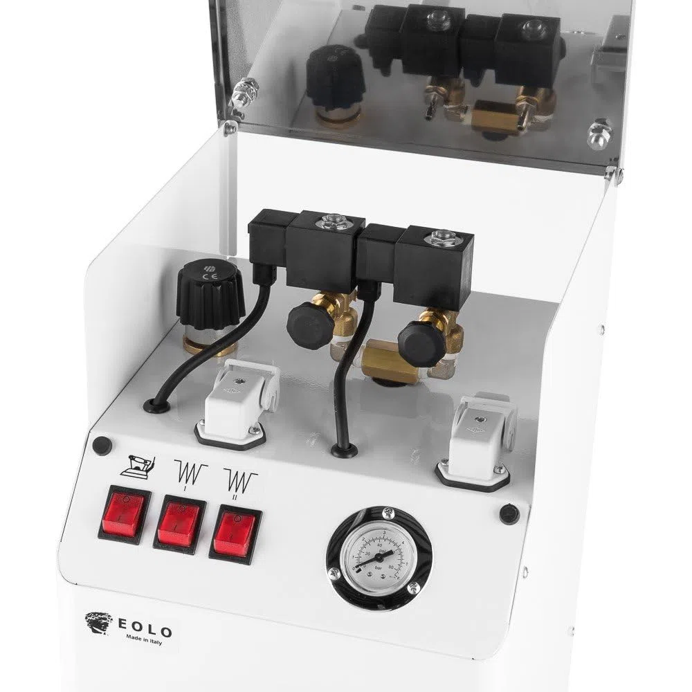 EOLO Spazzola a Vapore AV01 SP RA V5 Professionale Ricarica Automatica Pistola a Vapore Generatore di Vapore Stiro Verticale Caldaia in Rame Risparmio Energetico Anticalcare Garanzia 5 Anni A++
